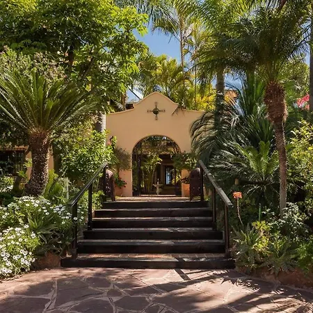 Grand Estate With Tropical Gardens Villa