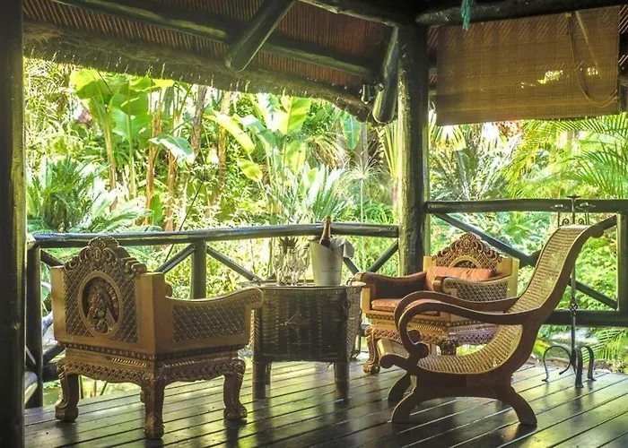 Villa Grand Estate With Tropical Gardens *