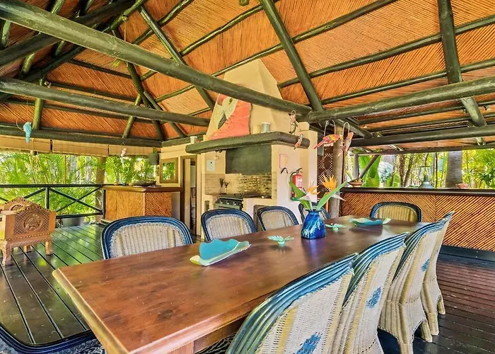 Grand Estate With Tropical Gardens Marbella