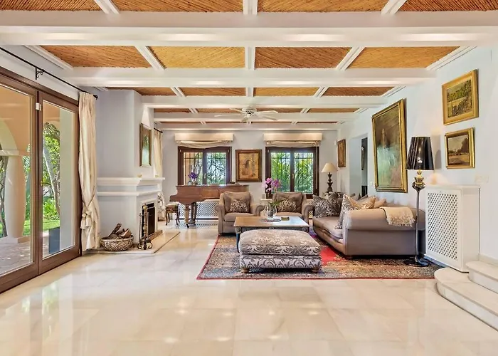 Grand Estate With Tropical Gardens Marbella