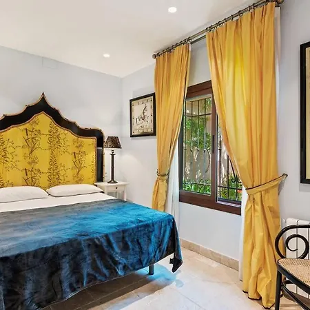 Villa Grand Estate With Tropical Gardens Marbella