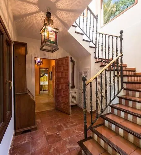 Grand Estate With Tropical Gardens *