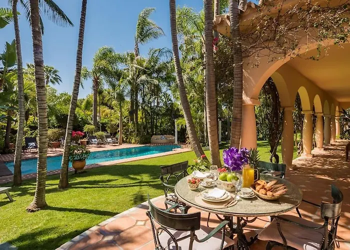 Grand Estate With Tropical Gardens *